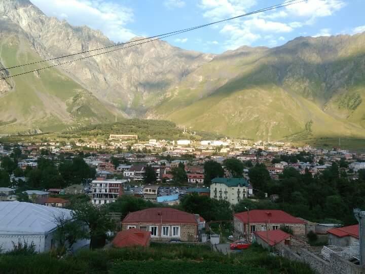 Belas Guesthouse Казбеги Екстериор снимка